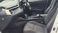Toyota C-HR 1.8 VVT-h Design SUV 5dr Petrol Hybrid CVT Euro 6 (s/s) (122 ps) 28