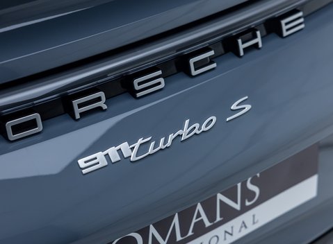 Porsche 911 Turbo S (992) 38