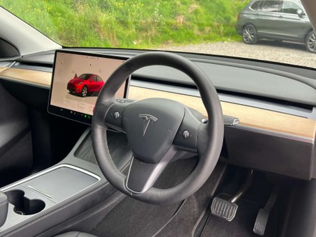 Tesla Model Y ModeL Y Long Range AWD 4WD 5dr 18