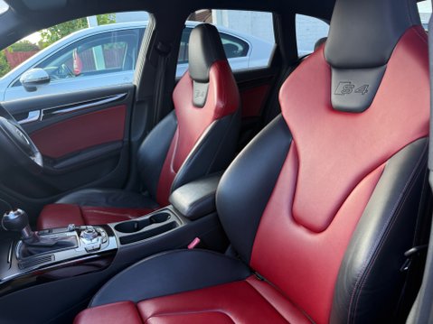 Audi S4 S4 AVANT QUATTRO BLACK EDITION 11