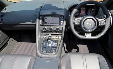 Jaguar F-Type S V8 Convertible 11