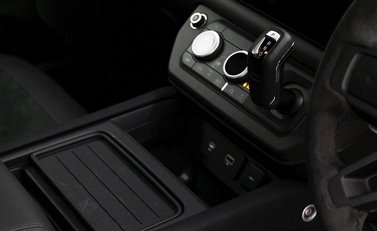 Land Rover Defender 110 V8 20
