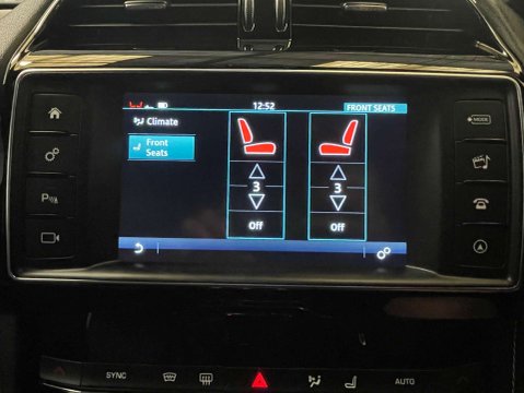 Jaguar F-Pace 2.0 F-PACE R-Sport AWD D Auto 4WD 5dr 22
