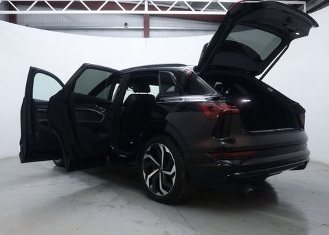 Audi E-Tron e-tron Black Edition 55 Quattro 4WD 5dr 64