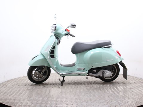 Piaggio Vespa GTS VESPA GTS 125 7