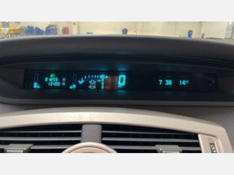 Renault Scenic 1.6 VVT Privilege MPV 5dr Petrol Automatic (191 g/km, 111 bhp) 8