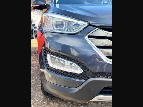 Hyundai SANTA FE 2.2 CRDi Premium 4WD Euro 5 5dr (5 seat) 3