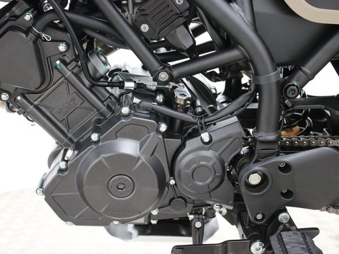 Benelli BKX 125 38