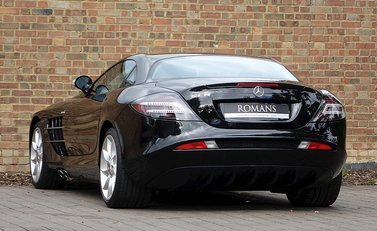 Mercedes-Benz SLR McLaren 23