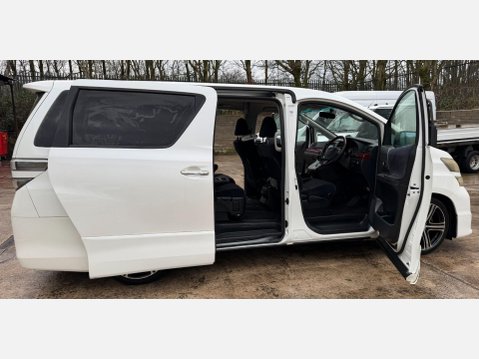 Toyota Vellfire AUTO - IMPORT 10