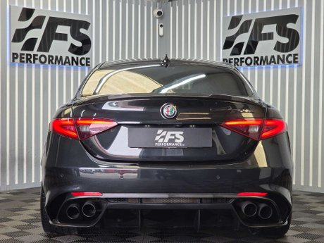 Alfa Romeo Giulia 2.9 V6 Bi-Turbo Quadrifoglio Saloon 4dr Petrol Auto Euro 6 (s/s) (510 ps) 5