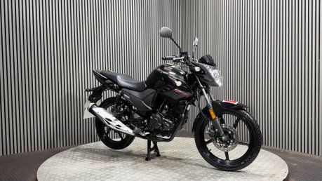 Yamaha YS125 2018 68 PLATE LONG MOT SERVICED ONLY 8K IDEAL LEARNER BIKE 125CC 3
