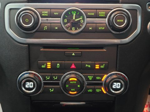 Land Rover Discovery 3.0 SD V6 HSE Auto 4WD Euro 5 5dr 37