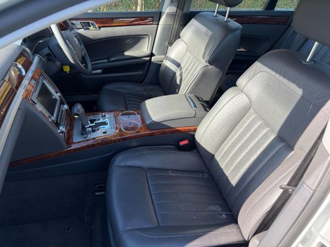 Volkswagen Phaeton 3.0 TDI CR V6 Tiptronic 4Motion Euro 5 4dr 16