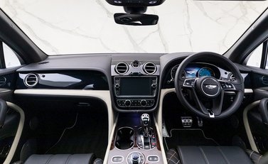 Bentley Bentayga W12 Mulliner 22