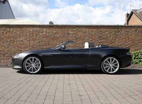 Aston Martin DB9 Volante 6