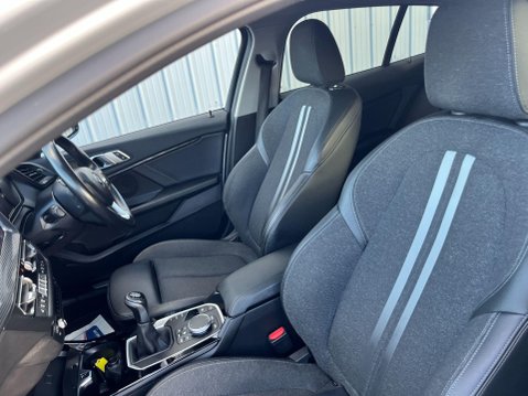 BMW 1 Series 1.5 118i Sport Euro 6 (s/s) 5dr 40