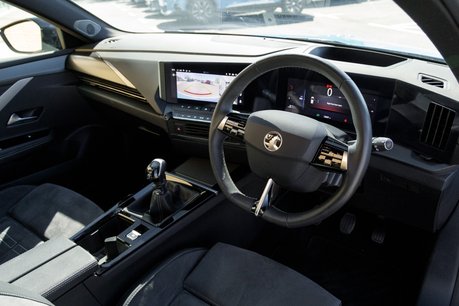 Vauxhall Astra ULTIMATE