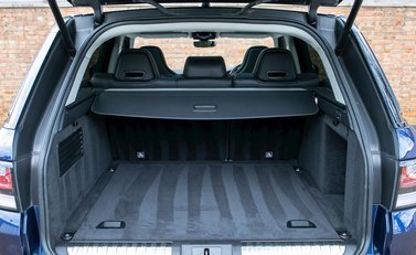 Land Rover Range Rover Sport 5.0 SVR 34