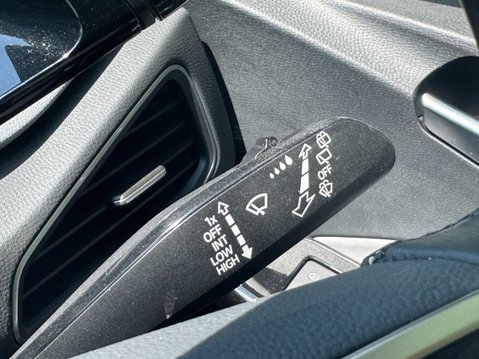 Volkswagen ID.3 Pro 58kWh Family Hatchback 5dr Electric Auto (145 ps) 18