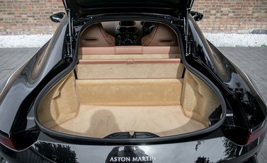 Aston Martin V8 Vantage 28