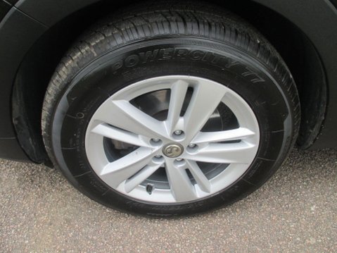Vauxhall Grandland X 1.2 Turbo SE Euro 6 (s/s) 5dr 12