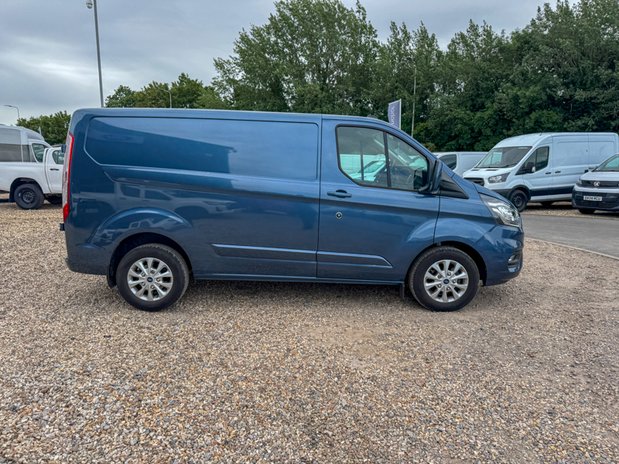 Ford Transit Custom AUTO SWB L1H1 Low Roof Limited 280 Air Con Alloys Cruise Sensors NO VAT 5