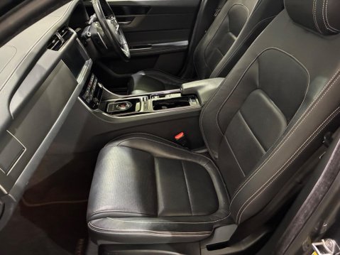Jaguar XF 3.0d V6 S Auto Euro 6 (s/s) 4dr 51