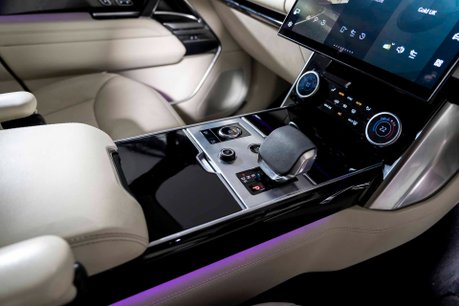 Land Rover Range Rover HSE D350. NOW SOLD. SIMILAR REQUIRED. PLEASE CALL 01903 254800. 32