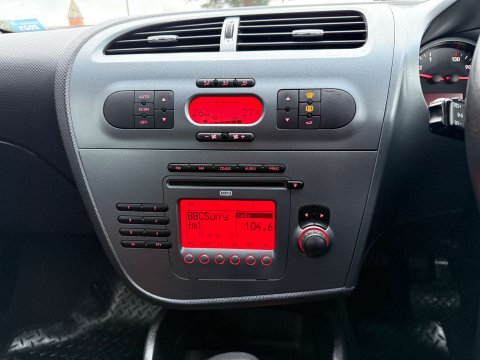 SEAT Leon 2.0 Leon Stylance Auto 5dr 10