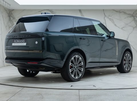 Land Rover Range Rover P530 SV 6