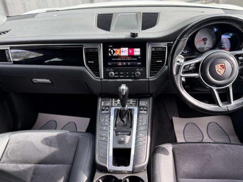 Porsche Macan 3.0 Macan S D Semi-Auto 4WD 5dr 4