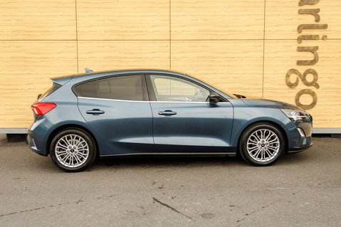 Ford Focus TITANIUM X 12