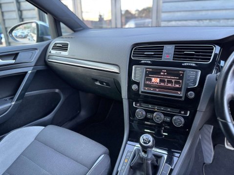 Volkswagen Golf 2.0 TSI BlueMotion Tech R Hatchback 5dr Petrol Manual 4Motion Euro 6 (s/s) 26