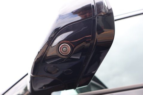 Land Rover Defender 110 HARD TOP SE MHEV super low miles styled by SEEKER UK ask about rear seats  13