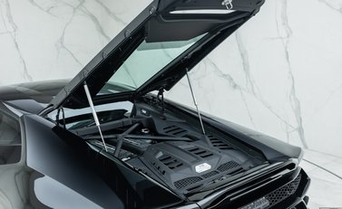 Lamborghini Huracan LP640-4 EVO 29