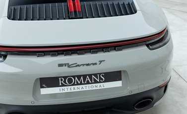Porsche 911 Carrera T (992) 29