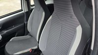 Toyota Aygo 1.0 VVT-i x-play Hatchback 5dr Petrol x-shift Euro 6 (71 ps) 36