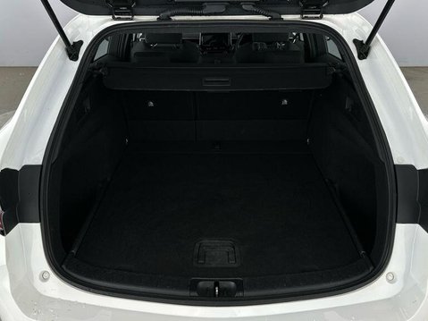 Suzuki Swace MOTION 10