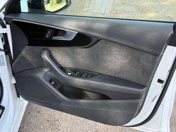 Audi A4 2.0 A4 Black Edition 35 TDI MHEV Semi-Auto 5dr 37