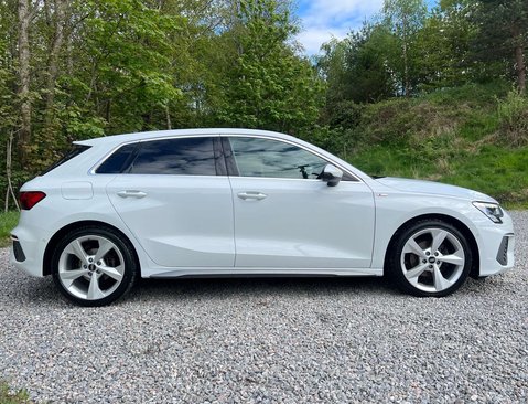 Audi A3 1.5 A3 Sportback 35 TFSI S Line 5dr 3