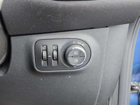 Vauxhall Corsa 1.4i ecoFLEX Design Hatchback 5dr Petrol Easytronic Euro 6 (s/s) (90 ps) 27