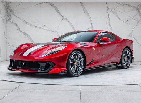 Ferrari 812 Competizione 1