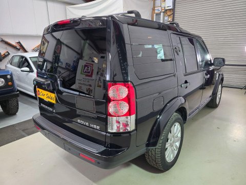 Land Rover Discovery 3.0 SD V6 HSE Auto 4WD Euro 5 5dr 15