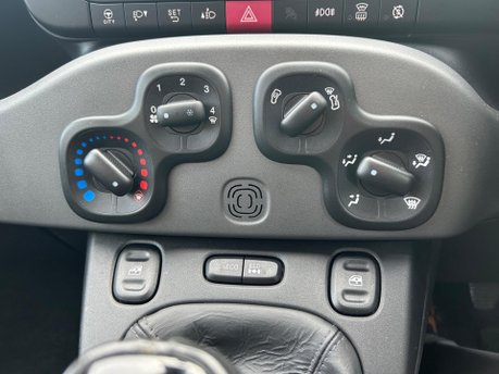Fiat Panda 0.9 TwinAir 4x4 Euro 6 (s/s) 5dr 21
