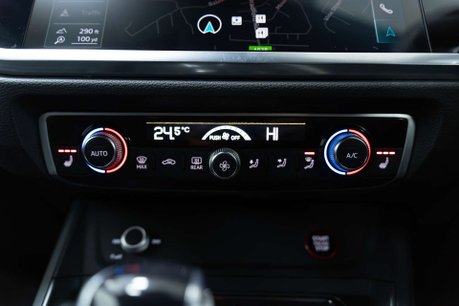 Audi RS Q3 2.5 RS Q3 Sportback TFSI Vorsprung Quattro Semi-Auto 4WD 5dr 30