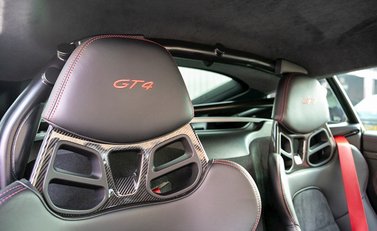 Porsche Cayman GT4 14