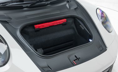 Porsche 911 Turbo S Cabriolet (992) 53