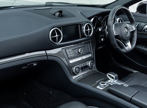 Mercedes-Benz SL Class AMG SL63 22