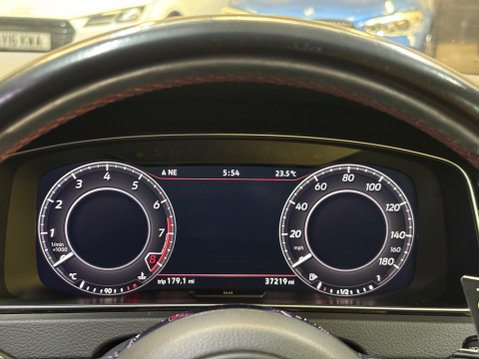 Volkswagen Golf 2.0 TSI GTI DSG Euro 6 (s/s) 3dr 21